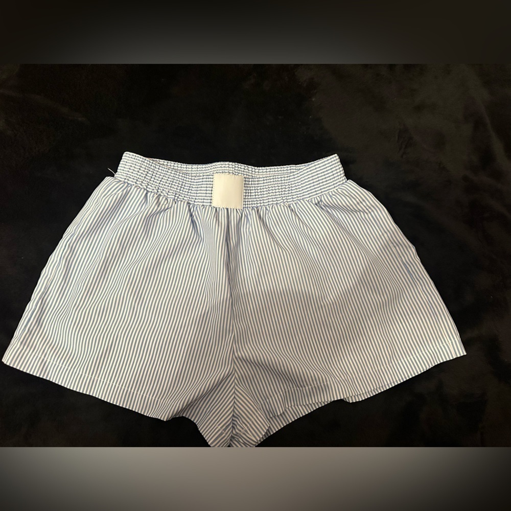 Elastic waist striped shorts - Picture 3 of 4